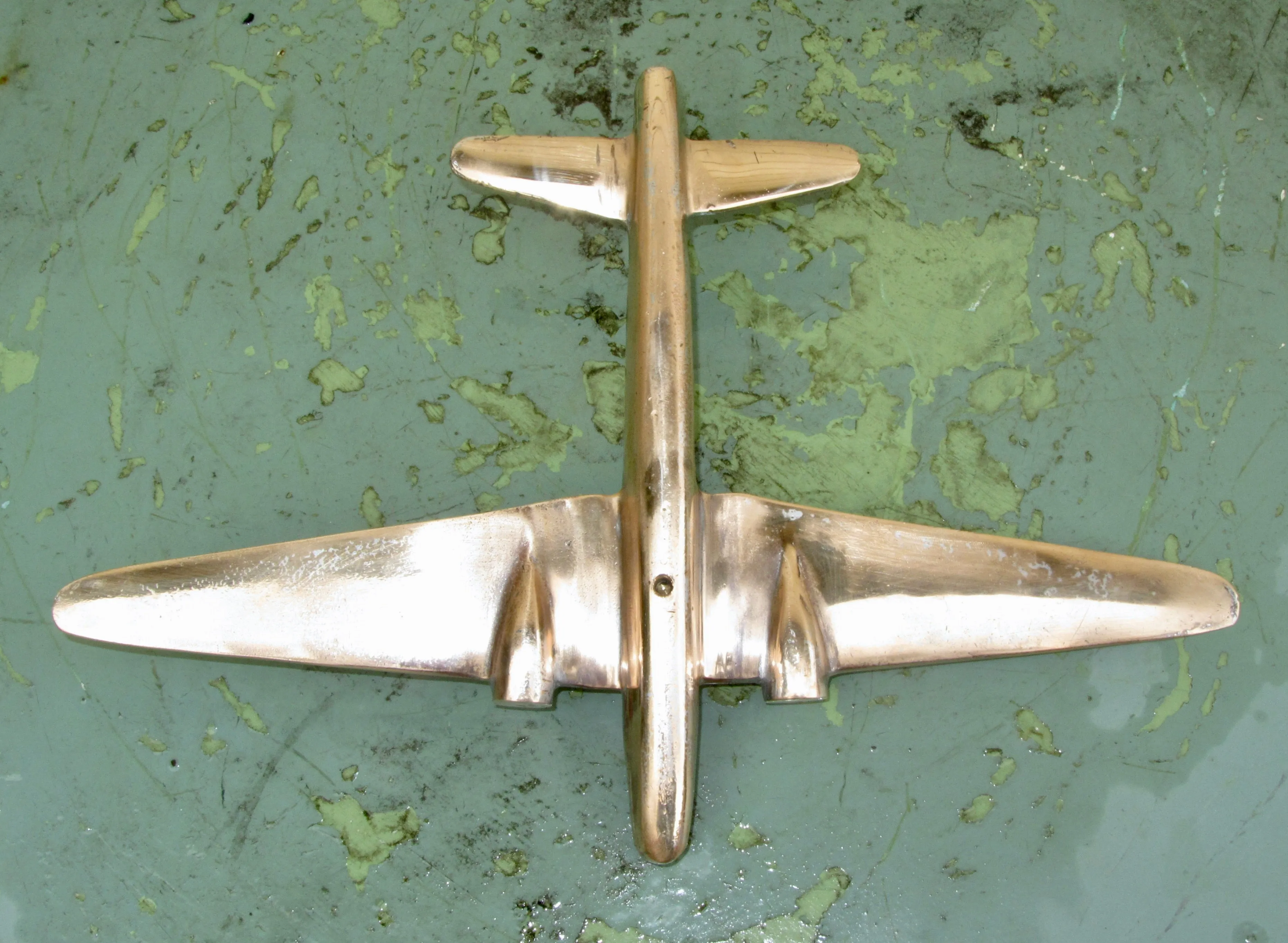 1940s Copper Vickers Wellington WW2 Bomber With A Wingspan Of 36 cm