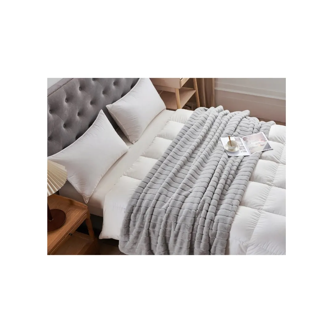 Faux Fur Throw Blanket
